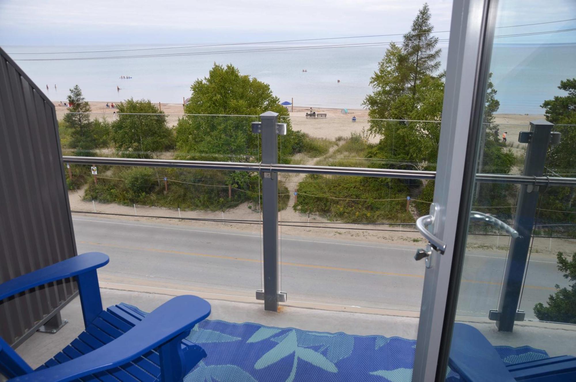 The Sands Hotel Sauble Beach Exterior photo